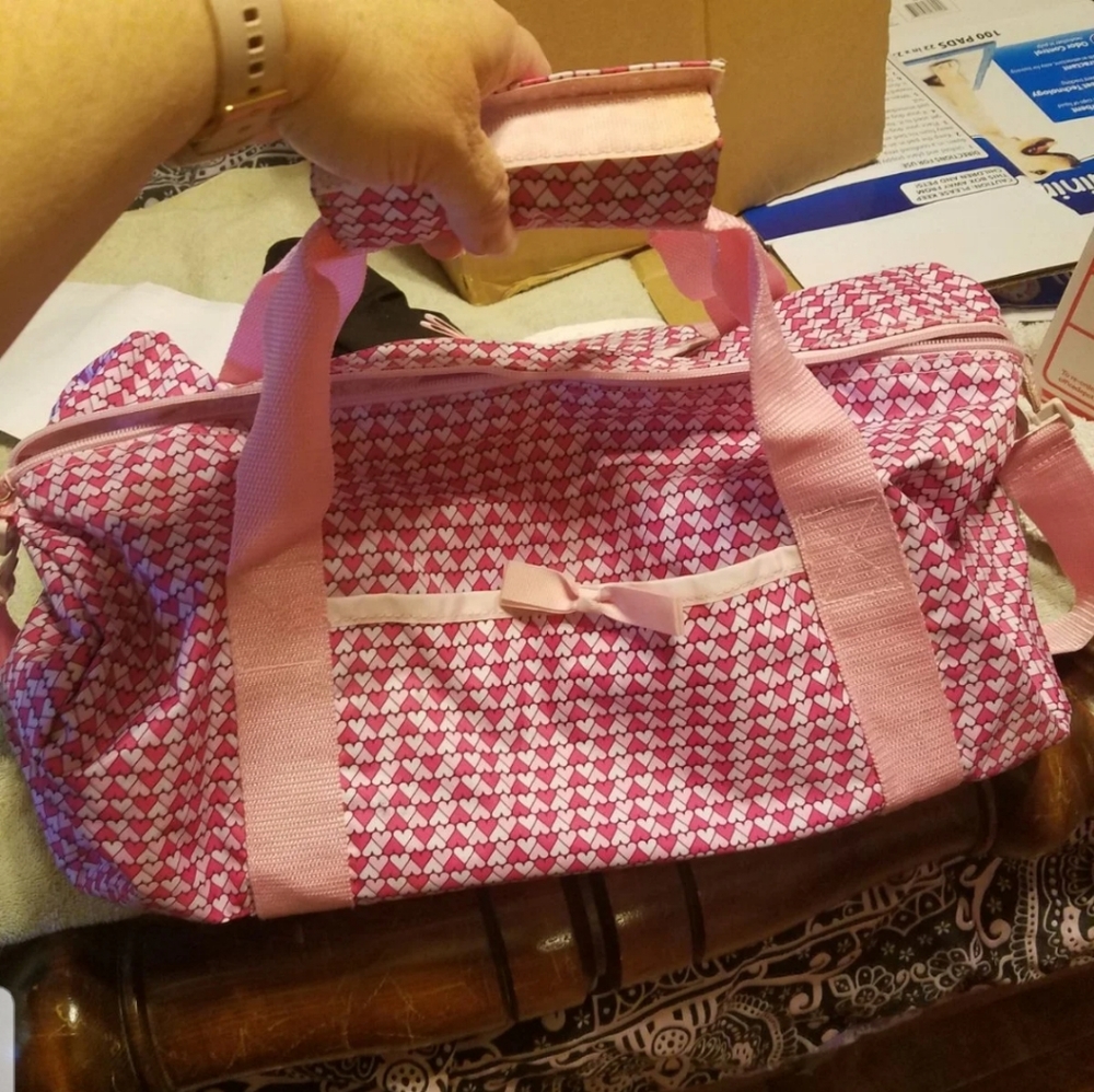 Pink heart duffle bag - Picture 2 of 5